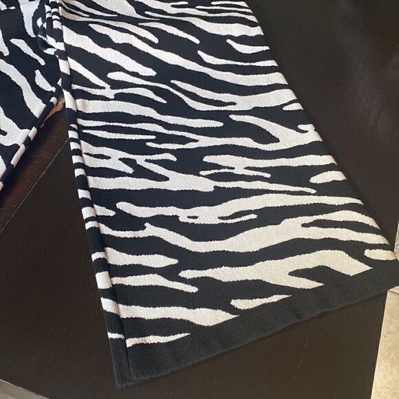 EUC Gabrielle Union sweater wide leg high waisted pant size XS - Picture 3 of 4